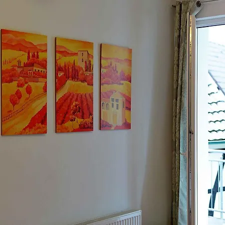 Serviced Apartements Xanthurus Apartment